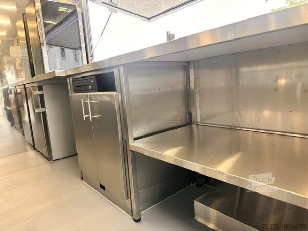 Premium Food Truck (Custom-Built Kitchen) - Image 14
