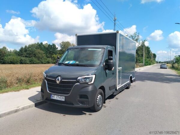 Renault Master Food Truck – Modern Build with Sleek Exterior - Image 15