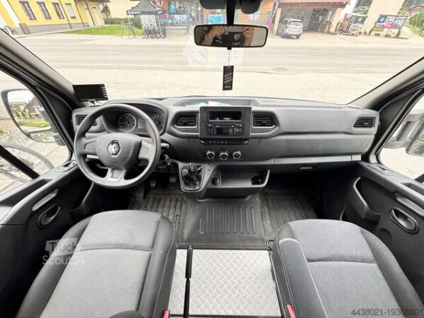 Renault Master Food Truck – Fully Branded & Equipped Gourmet Unit - Image 8
