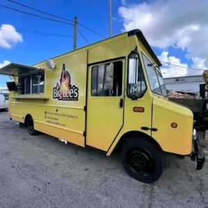 FOOD TRUCK WORKHORSE P42 2003 Mileage