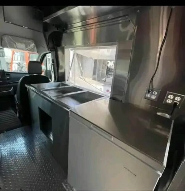 Food Truck - Image 10