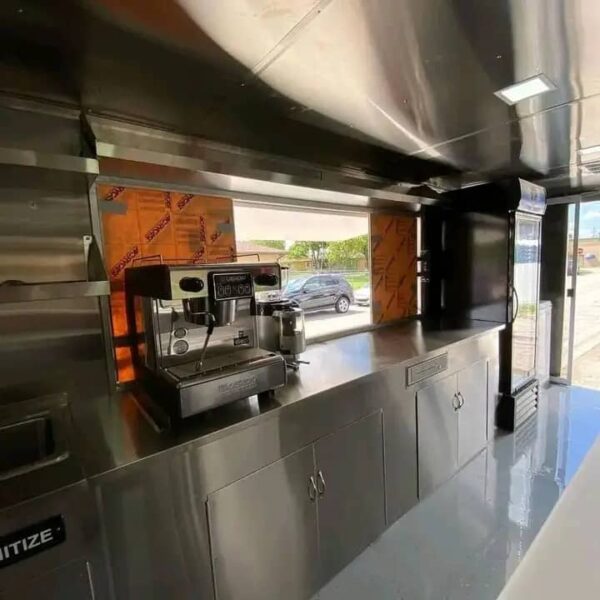 Custom 18ft Latin Food Truck - Image 4